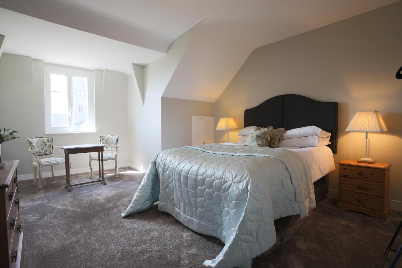 Le Bourg Bed & Breakfast Asnieres-en-Bessin Exterior photo